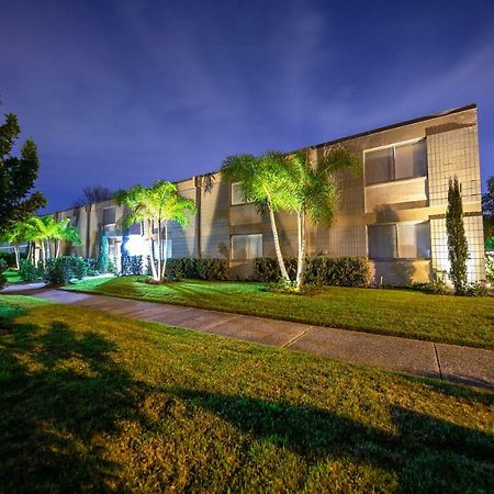 Stay Avenida Westshore Tampa Exterior photo