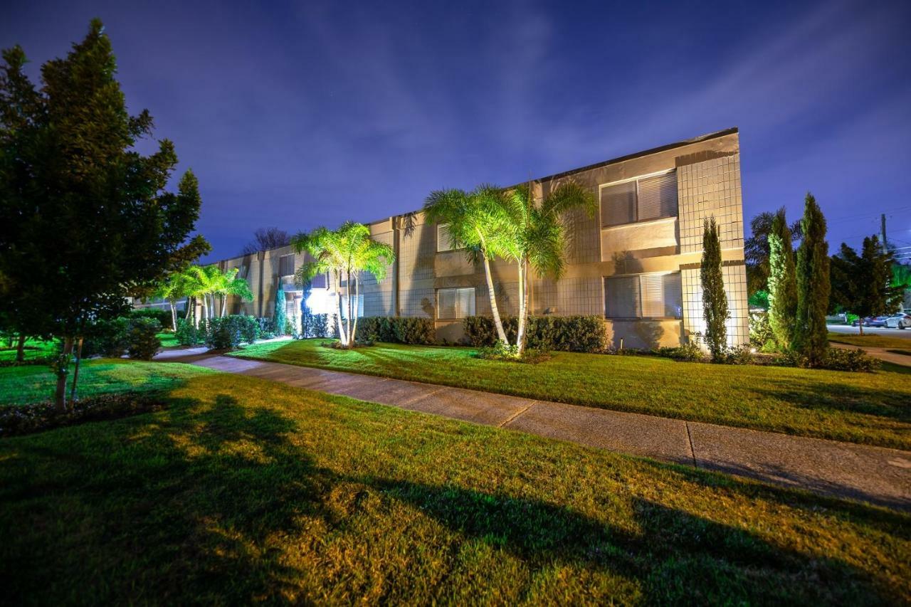 Stay Avenida Westshore Tampa Exterior photo