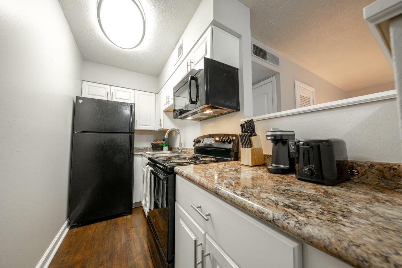 Stay Avenida Westshore Tampa Exterior photo